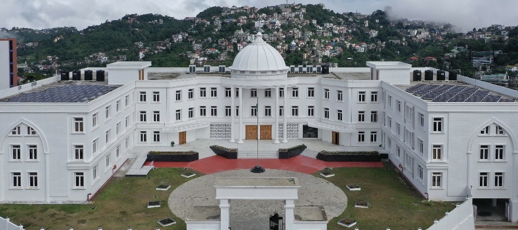 Gauhati High Court Aizawl Bench Chuan Pu John Rotluangliana Leh Pu Robert Romawia Royte Te Corruption  Thubuaia Special Court-in Charge Siam Tura A Tih Tawh Chu A Stay Rih